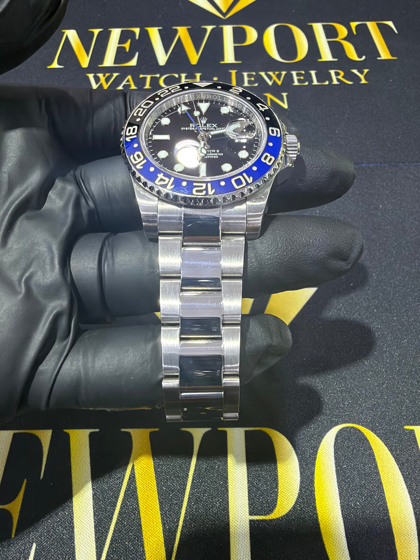 Rolex GMT-Master II Batman Black Dial on Oyster 116710BLNR Complete 2013
