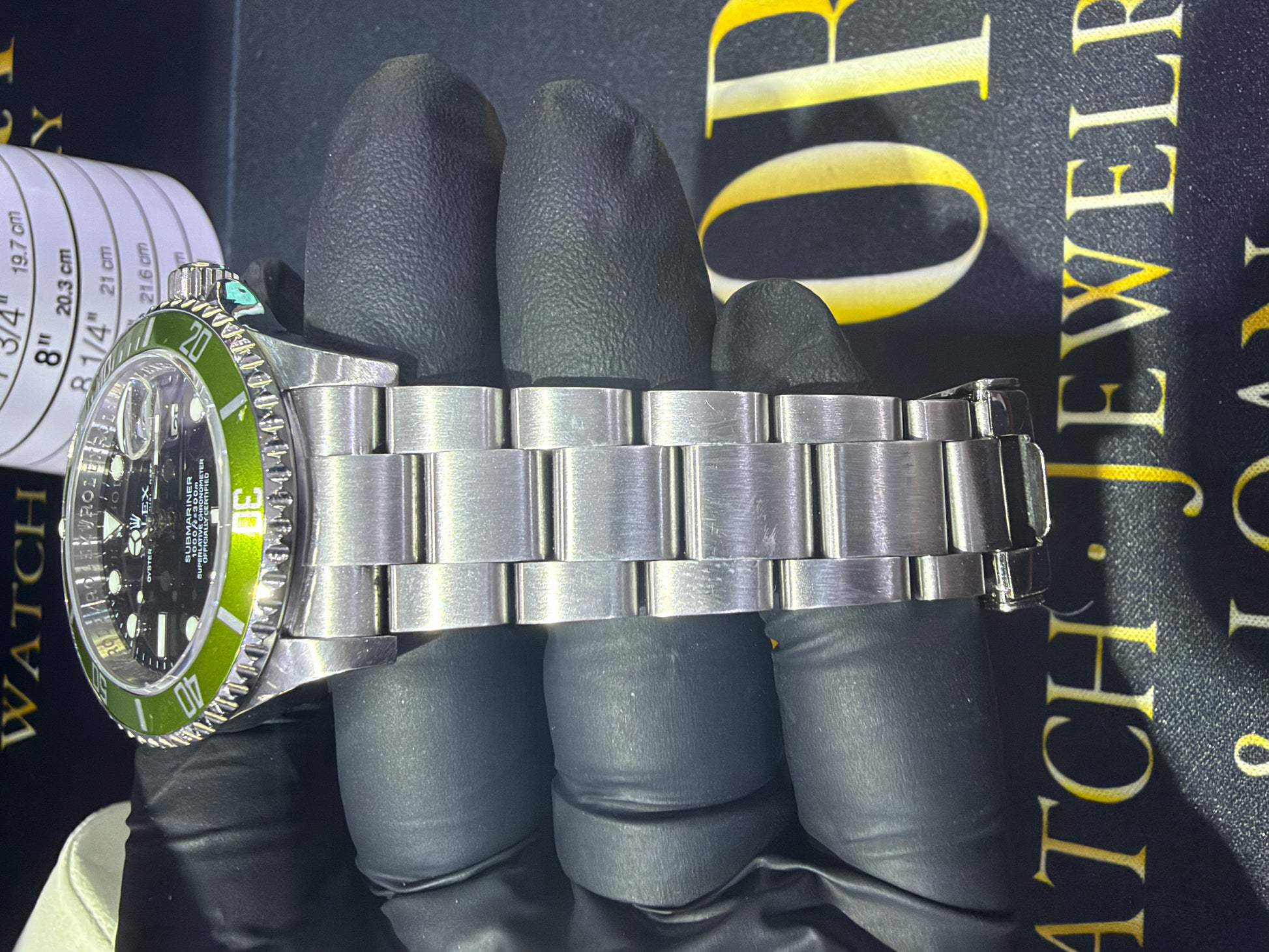 Rolex Submariner Kermit Black Dial on Oyster 16610LV Complete 2007