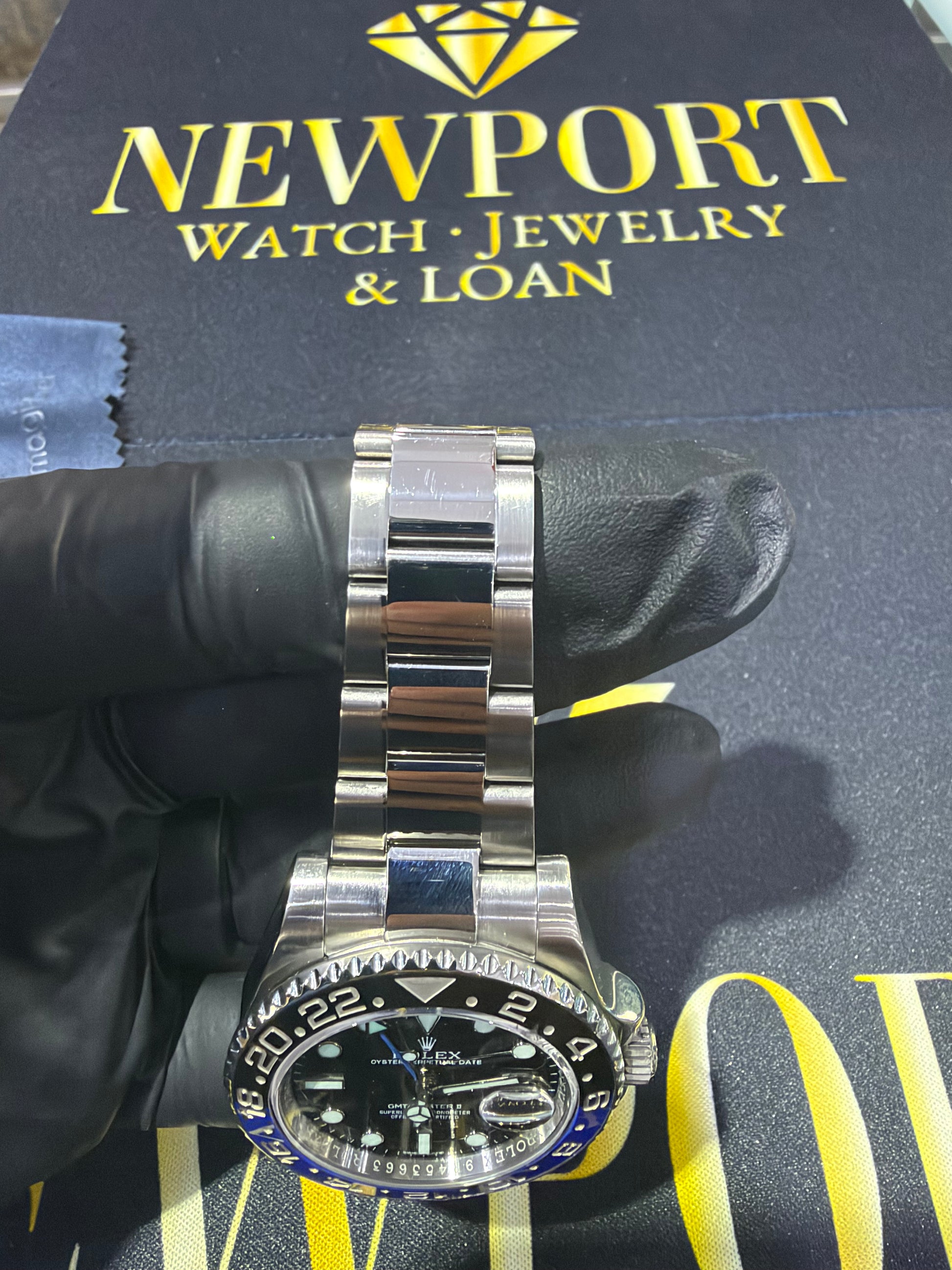 Rolex GMT-Master II Batman Black Dial on Oyster 116710BLNR Complete 2013