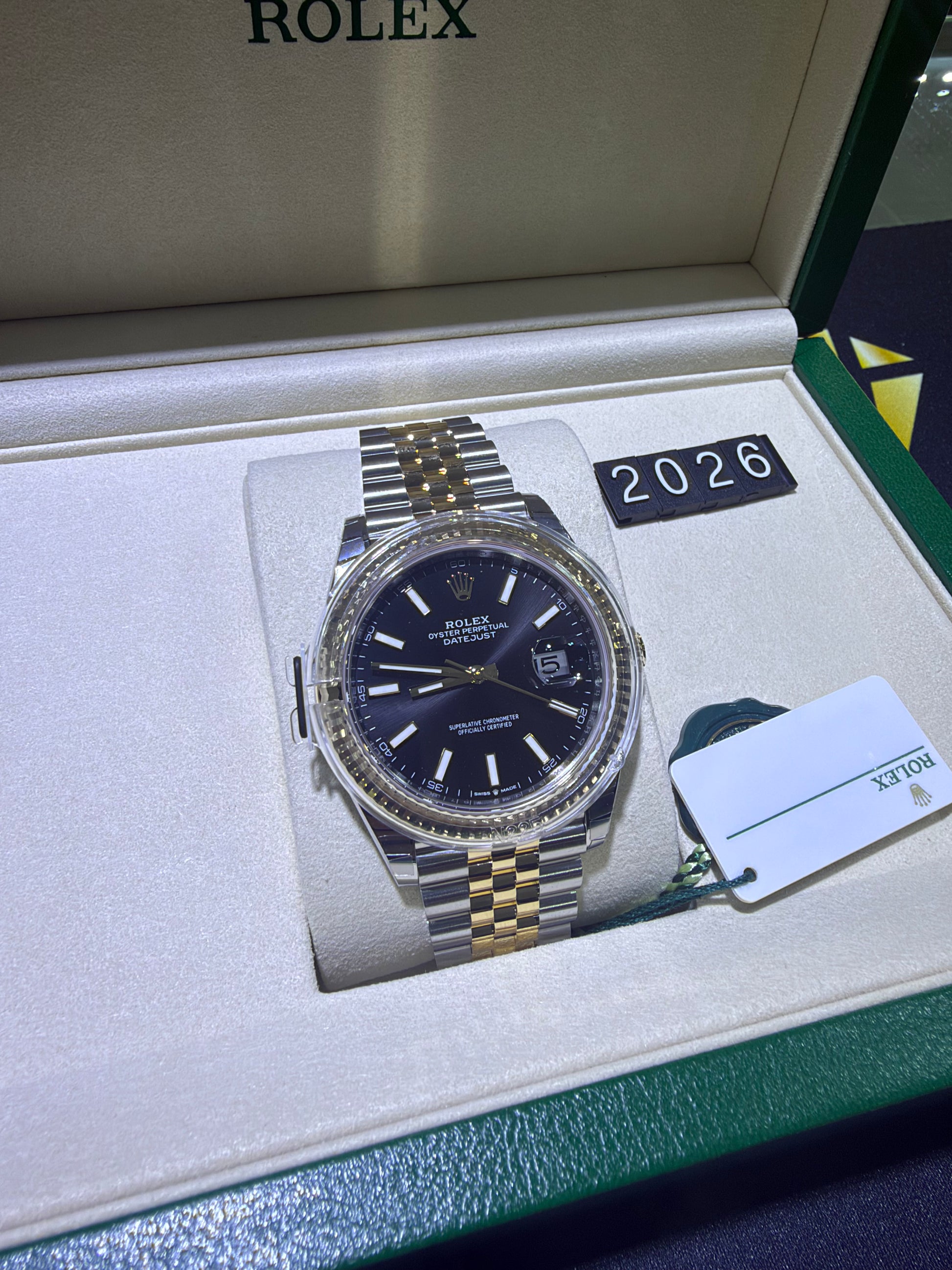 Rolex Datejust 41 Black Index Dial on Jubilee 126333 Complete 2026