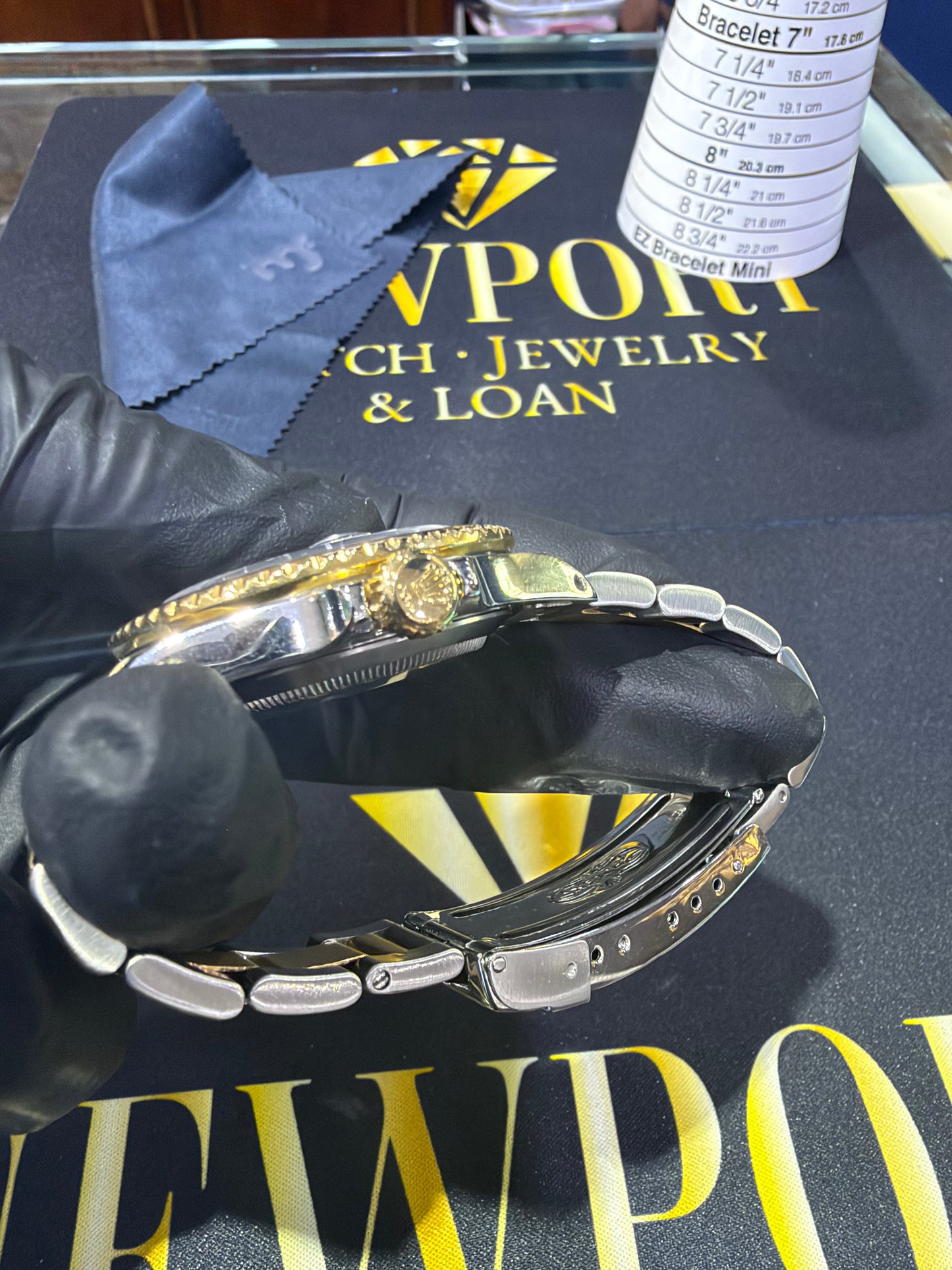 Rolex Submariner Black Dial on Oyster 16613