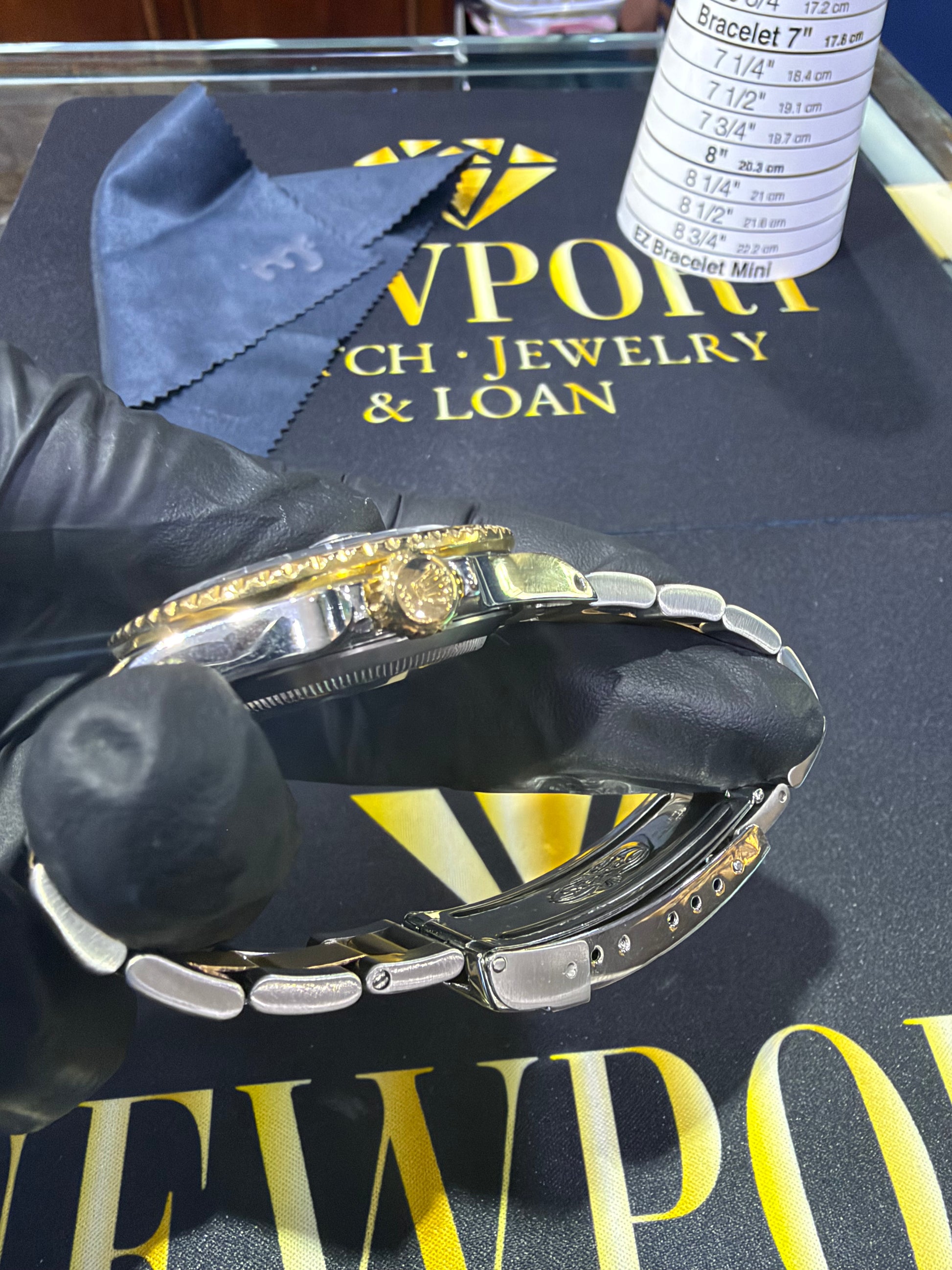 Rolex Submariner Black Dial on Oyster 16613
