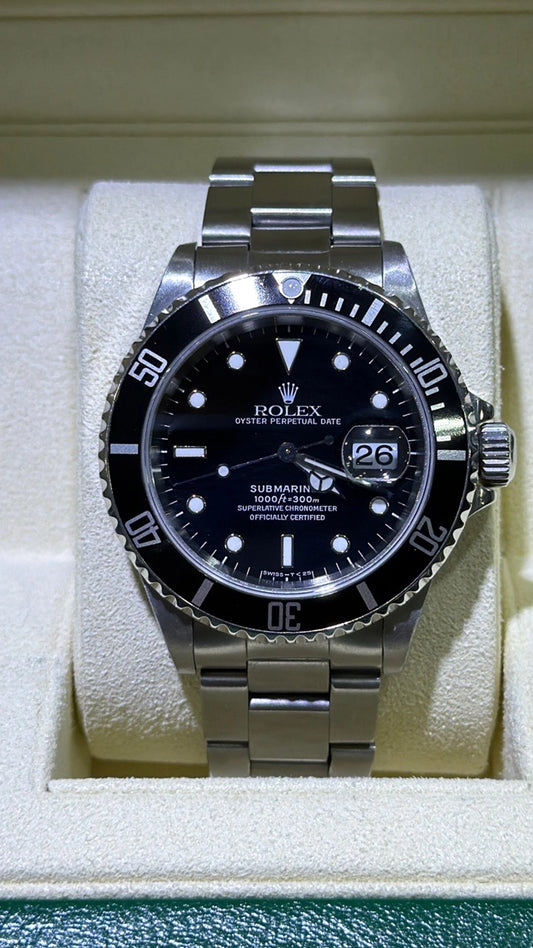 Rolex Submariner Black Dial on Oyster 16610